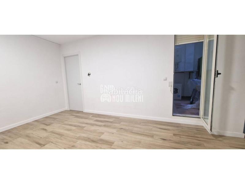 Foto 86be5fa0-b3f7-402e-85c7-6a0c1b9de273. Alquiler loft alquiler de loft en Benetússer