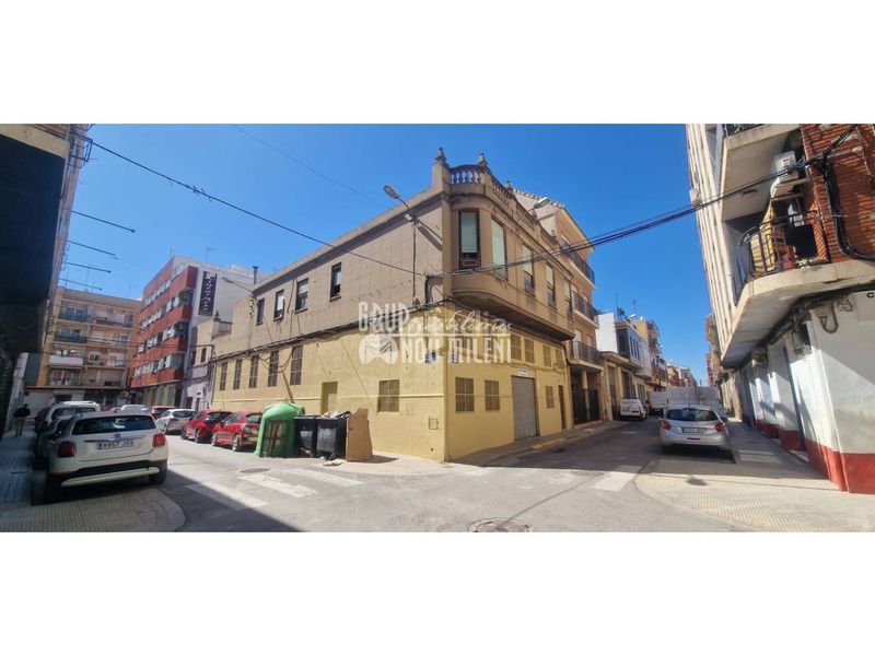 Foto f0dde5f3-e9a1-4ae9-aa28-9b45d42d838c. Casa a calle ausiàs march 5 a Benetússer