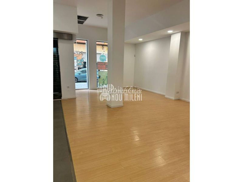 Foto 17809e26-4c1d-47e0-b06c-eb69a6ba2bba. Local comercial a Benetússer
