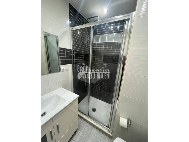 Foto cc1cb3fd-c680-46c7-8a6b-a49d4ddf8652. Pis a Catarroja