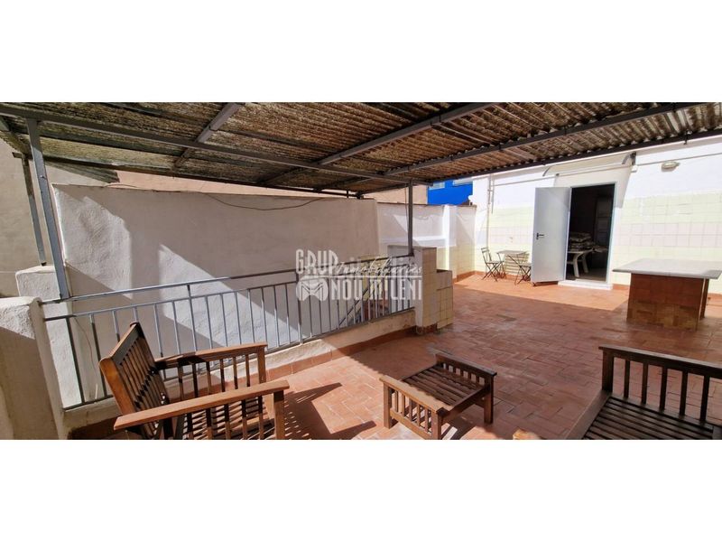 Foto f484f4ea-fbba-46ea-a80c-fc8a4fea3b9b. Casa a Aldaia