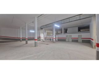 Affitto Posto auto  Calle san vicente ferrer. Alquiler de garaje en catarroja