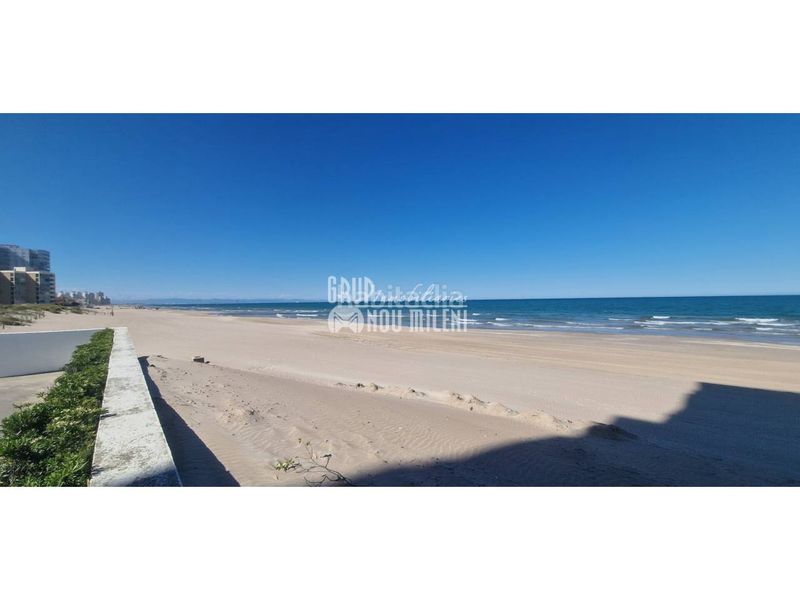 Foto 5f0569de-0685-4b88-b1d0-0bf48fcaafd1. Pis amb aparcament a El Perellonet Valencia