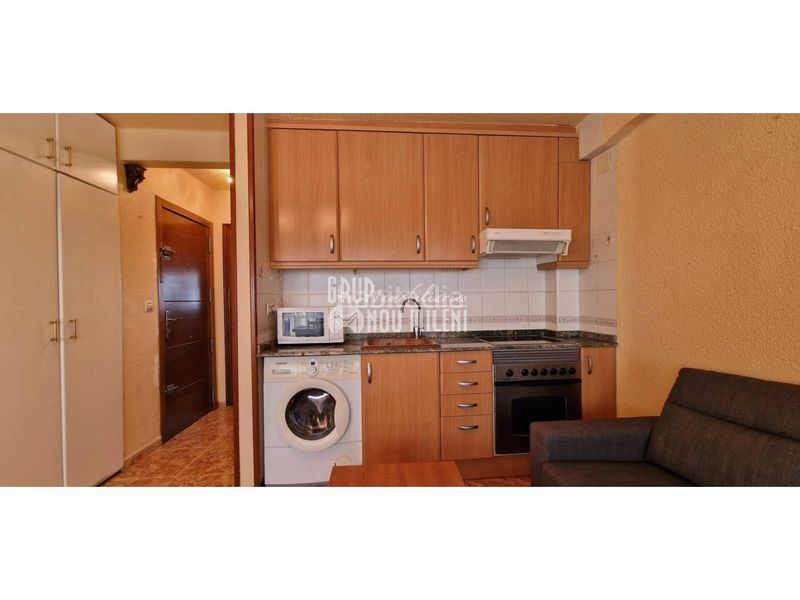 Foto 7ae98fd3-bbc6-4839-8337-fa45f2d8a560. Pis amb aparcament a El Perellonet Valencia