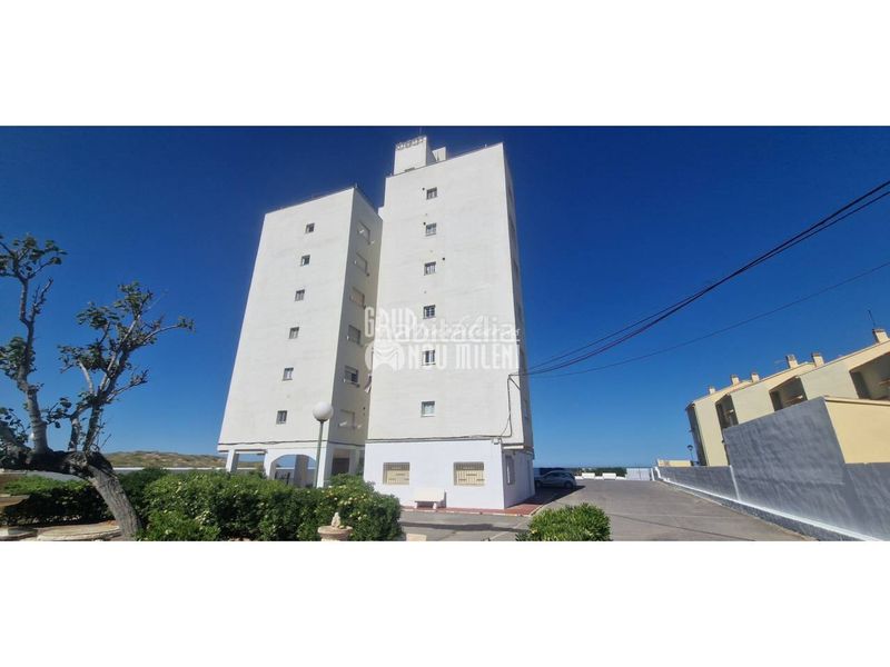 Foto e53dc3b2-4f16-4dba-8e85-f73b701dbd5c. Pis amb aparcament a El Perellonet Valencia