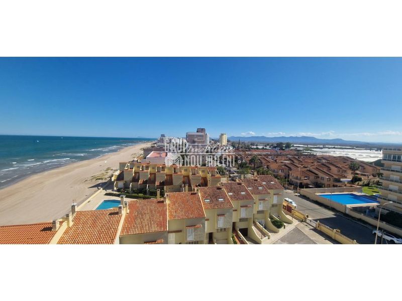 Foto ea339932-9951-4ea4-ac69-f0374a5d7700. Pis amb aparcament a El Perellonet Valencia