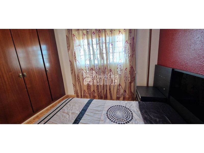 Foto f9e11be3-ab24-432c-b50b-910257cf0cee. Pis amb aparcament a El Perellonet Valencia