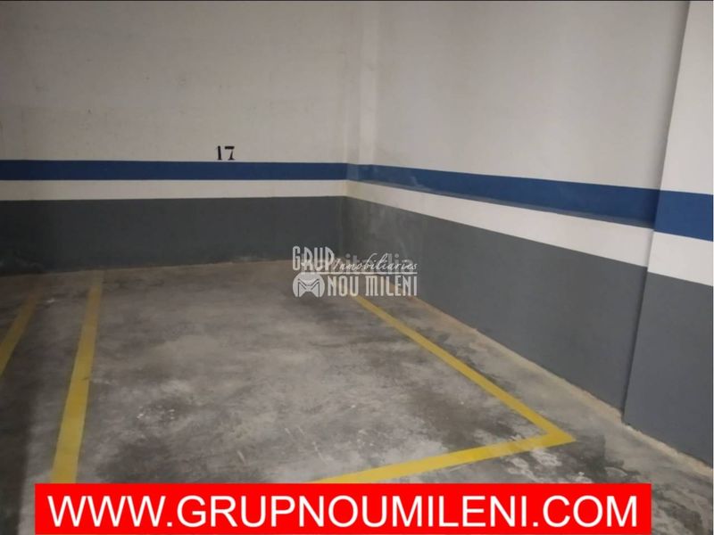 Foto 31898cf6-05cb-4150-8fa1-51ac7af2312e. Aparcament cotxe a Catarroja