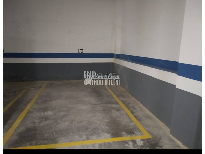 Foto 4d85022b-a5bf-4989-8160-94ff670cc9cb. Aparcament cotxe a Catarroja