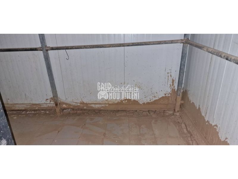 Foto 33306f81-c830-4f47-9159-108afc3baefe. Local comercial a Catarroja