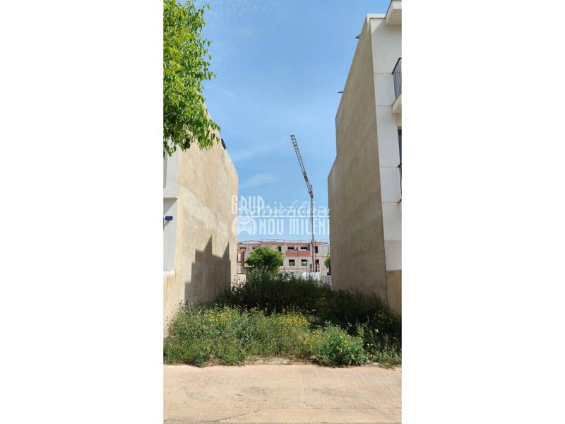 Foto 56b9d5f6-c08e-4073-ba23-2f396ab8c857. Area edificabile industriale in Albal