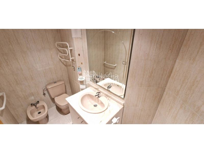 Foto a34de19c-2b2d-431a-86ef-15c658160bd0. Pis a Vara de Quart Valencia