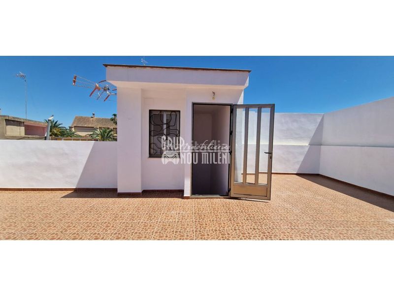 Foto 3b02df32-7ca3-4104-bc2a-7614e368869d. Casa amb calefacció aparcament a Catarroja