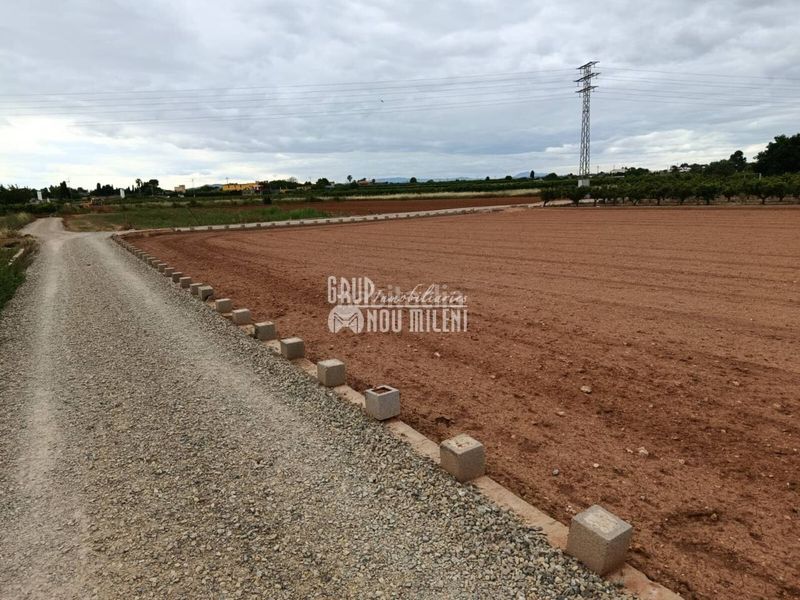 Foto ebf30283-a953-4653-ad2f-64aa2d5fa9fa. Finca rústica a Albal