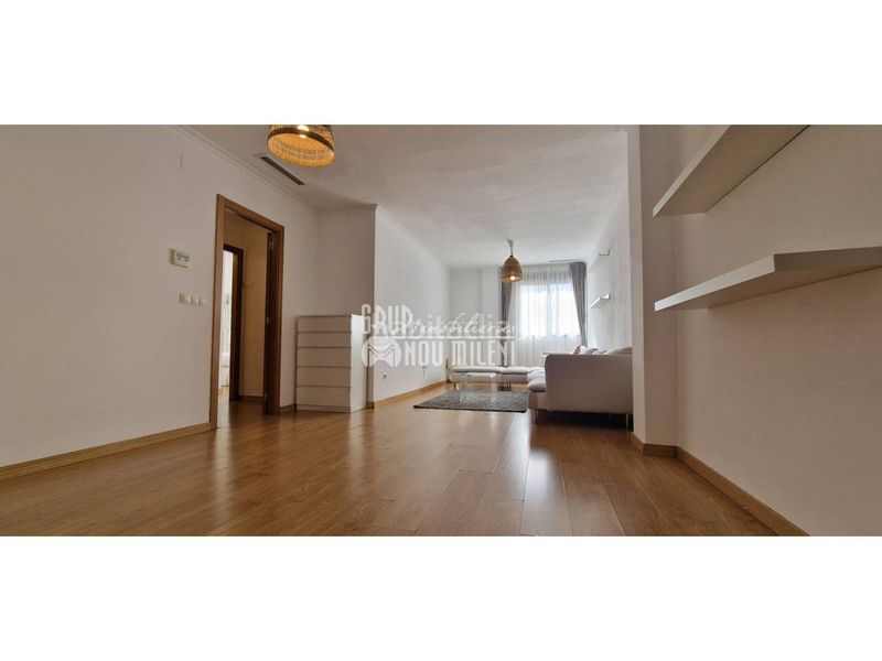 Foto e917e41f-c096-43ff-9bad-c36ade436358. Pis amb calefacció aparcament a Silla