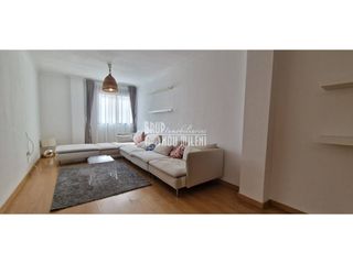 Rent Flat  Plaza germans iborra. Alquiler de piso exterior de 2 habitaciones en silla