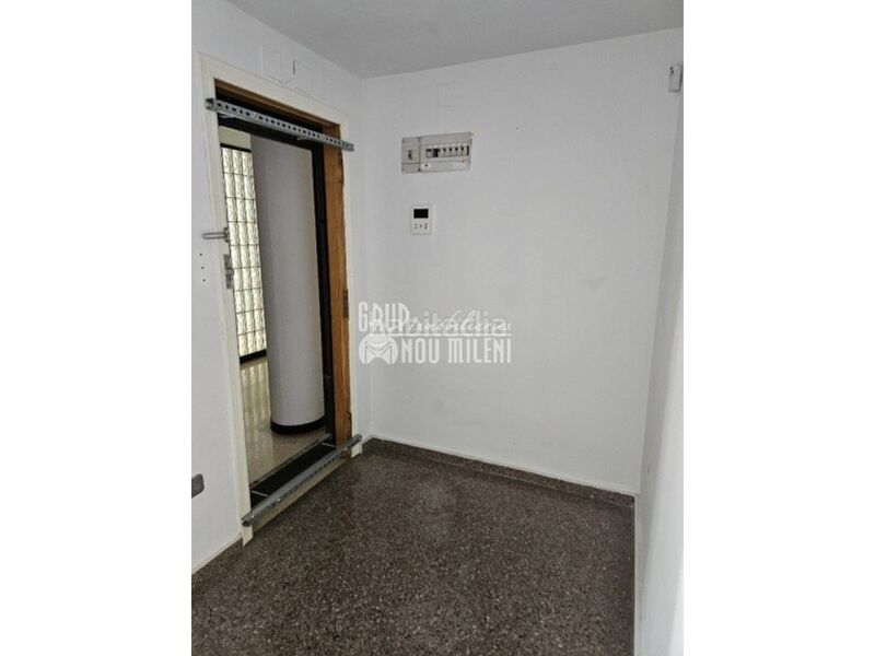 Foto c8a5df86-cbad-4036-b7d5-5484430b8024. Pis amb aparcament a Alaquàs