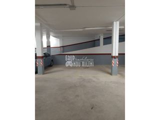 Affitto Posto auto  Calle emili ferrer gómez. Parking en alquiler en catarroja