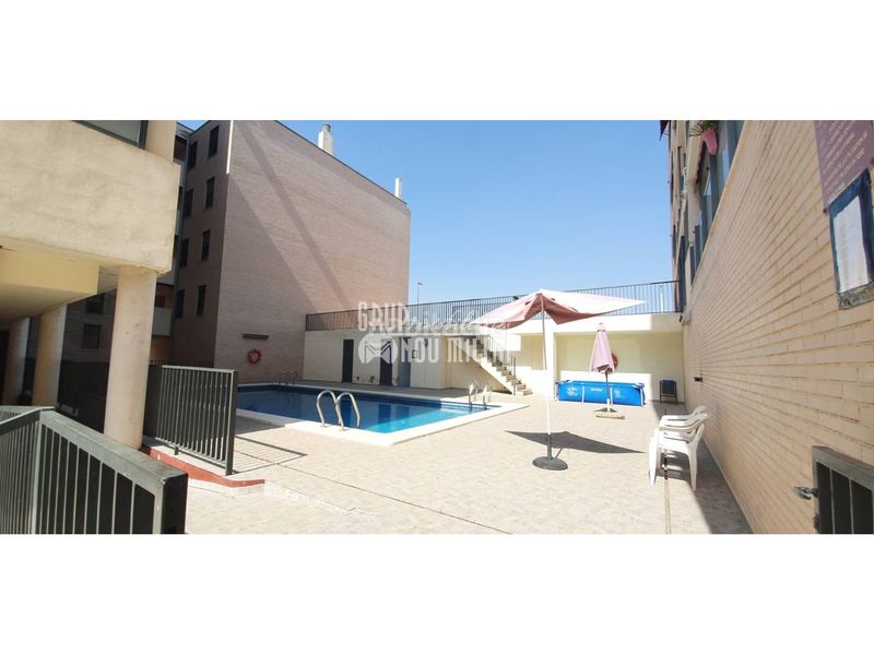 Foto b9a9c799-e200-4b05-8b2a-69d99fb39f36. Lloguer àtic amb aparcament piscina a Catarroja