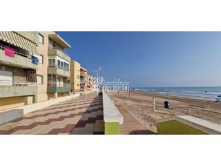 Flat  Calle cap de la nau. Piso en venta en sueca, cómodo y luminoso