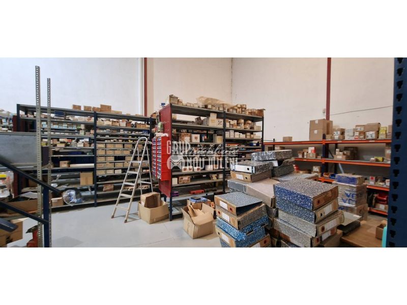 Foto c2061b2d-dd6a-459d-8790-4b118bb65427. Lloguer nau industrial a Catarroja