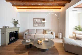 Pis  Carrer de provença. Excelente piso con galeria, en un edificio clásico con ascensor.