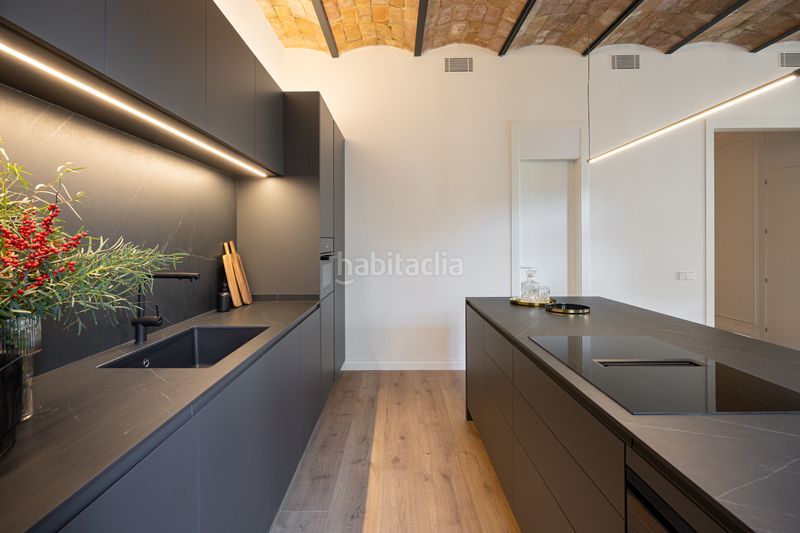 Foto d4f8e3ea-3699-4d33-8e66-ae7c2d11aa1e. Pis amb calefacció a Dreta de l´Eixample Barcelona