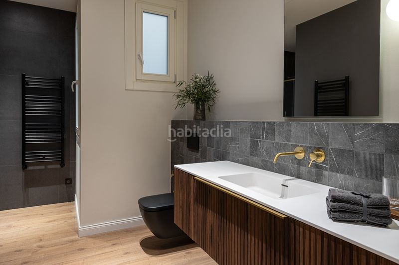 Foto f87bf567-0a03-4cc0-b2e0-268c0bb55641. Pis amb calefacció a Dreta de l´Eixample Barcelona