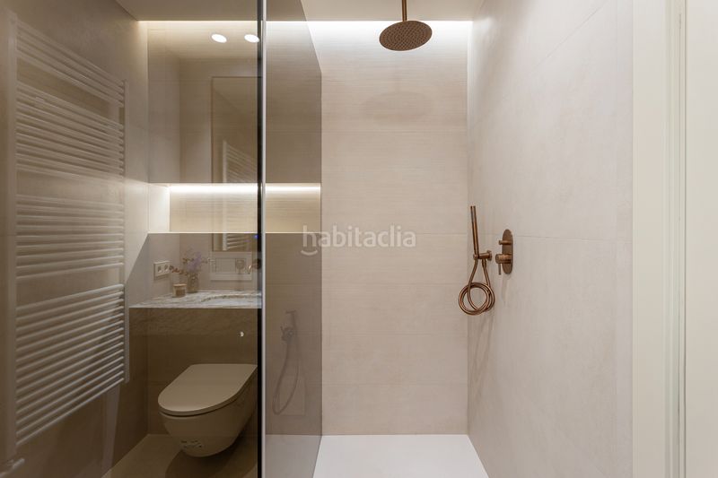 Foto b5a1d1a7-22e1-4938-81c0-6000eddf5ea0. Pis amb calefacció a Dreta de l´Eixample Barcelona