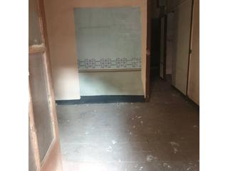 Haus  Circumval.lacio. Venta de una casa  a reformar totalmente en manresa