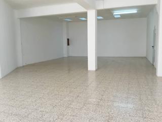 Local Comercial a Poble Nou. Local en venta en manresa