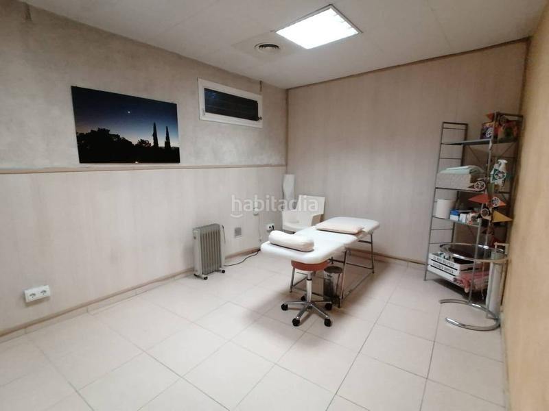 Foto 20eb7848-95bd-40b9-b164-14a751532375. Affitto locale commerciale in Barri Antic Manresa