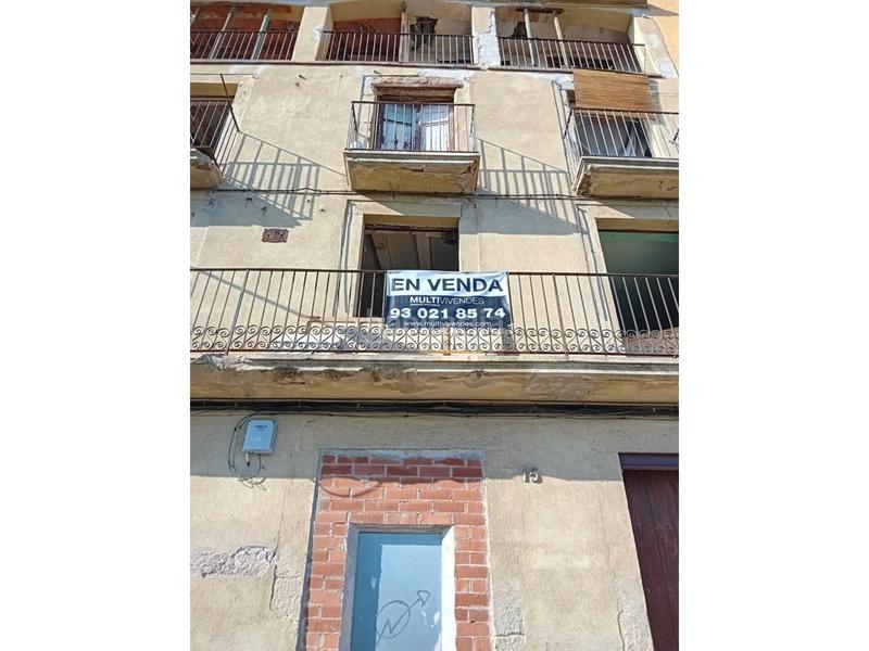 Foto 4822770c-a07c-478b-a8c2-2a59dc0430fa. Edificio  para rehabilitar en casco antiguo una inversión con gran potencial en Manresa