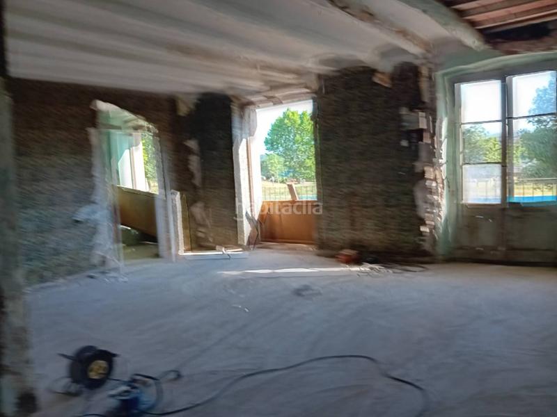 Foto aa6ff456-7a05-43ee-b527-e4b5dc3f0f88. Edificio  para rehabilitar en casco antiguo una inversión con gran potencial en Manresa