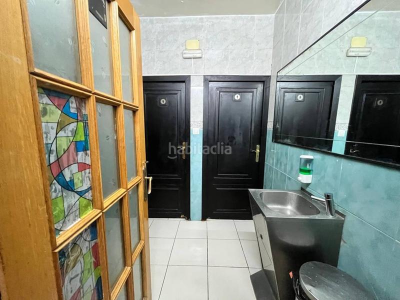 Foto c861fc68-1421-4d06-b2a9-577275e8847e. Local comercial a Barri Antic Manresa