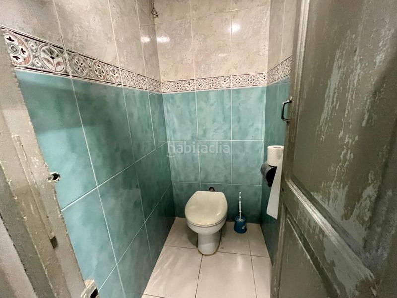 Foto ee3e45da-45b8-4cb0-81db-68a95f20488e. Local comercial a Barri Antic Manresa