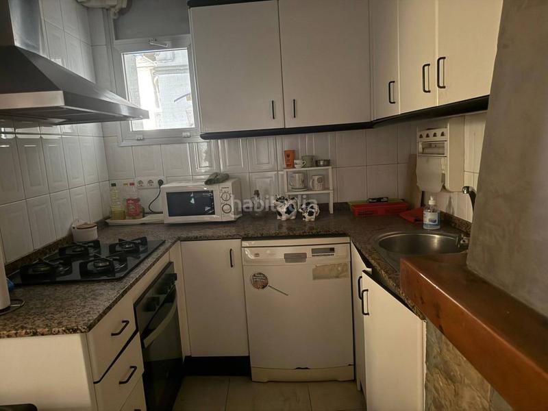 Foto 0526c193-32e5-47b6-af44-f37cba135240. Casa  en venta planta baja reformada con la primera planta reformar a tu gusto en Manresa