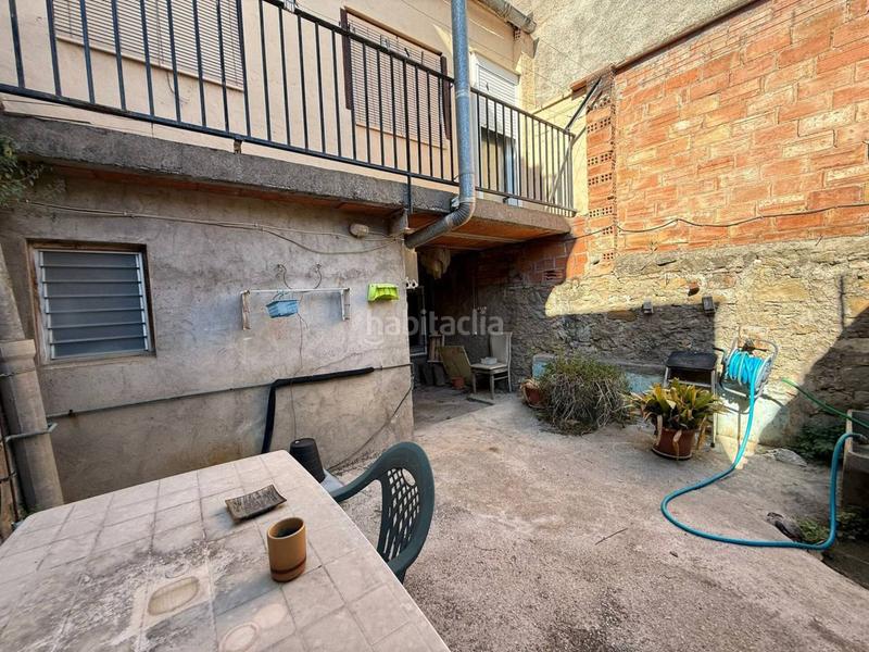 Foto 06c28114-29fe-489d-be83-2541d1c5b2a7. Casa  en venta planta baja reformada con la primera planta reformar a tu gusto en Manresa