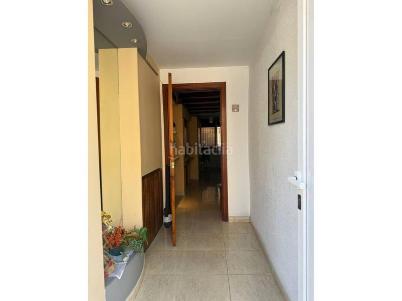 Foto 276d32cc-c8d0-47b1-bd0c-43f575daeb23. Casa  en venta planta baja reformada con la primera planta reformar a tu gusto en Manresa