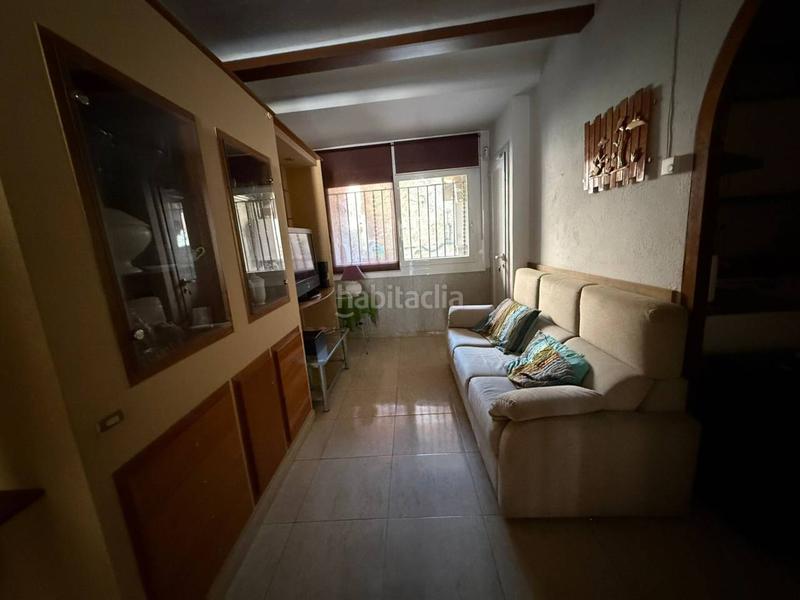 Foto 4b93069e-317b-40d1-87d4-2db08de58774. Casa  en venta planta baja reformada con la primera planta reformar a tu gusto en Manresa