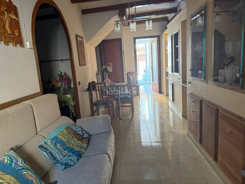 Foto 74b64eae-a456-46f0-837f-64bf553c0aa3. Casa  en venta planta baja reformada con la primera planta reformar a tu gusto en Manresa