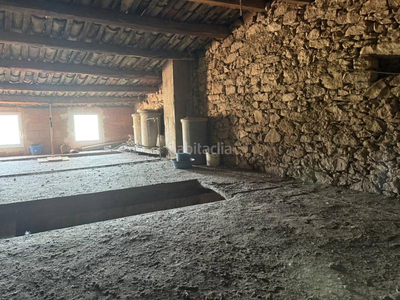 Foto ab4242fa-adac-49d9-aca2-03e2b64c5b87. Casa  en venta planta baja reformada con la primera planta reformar a tu gusto en Manresa