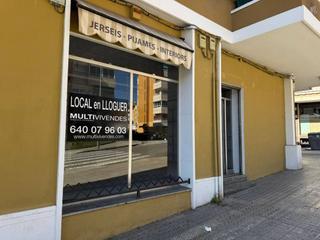 Lloguer Local Comercial a Bases de Manresa - Carretera de Santpedor. Local en alquiler en la parada de manresa