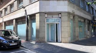 Location Local commercial à General primo de rivera 19. Estupendo local comercial en alquiler en pleno centro de la ciud