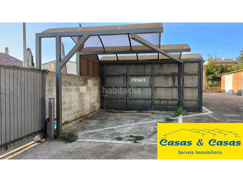 Foto 575a46d7-67b1-43b8-bb84-9670287e86dd. Aparcament cotxe a calle lleida 75 a Riells Escala (L´)