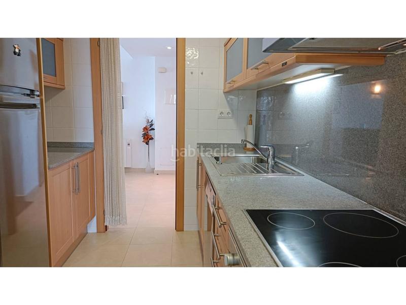 Foto aeb8bcf2-840b-4a31-9393-deb0c3d8ca5b. Flat with heating parking in Port - La Clota - Puig Sec Escala (L´)