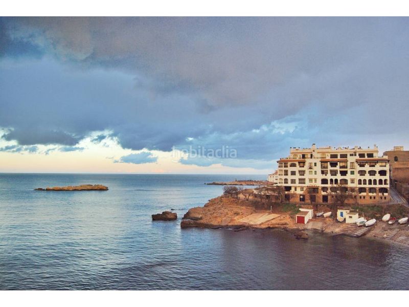 Foto 7a063bad-7ab2-46df-b60c-f15d6fa825d6. Pis amb calefacció aparcament a Eixample Residencial Escala (L´)