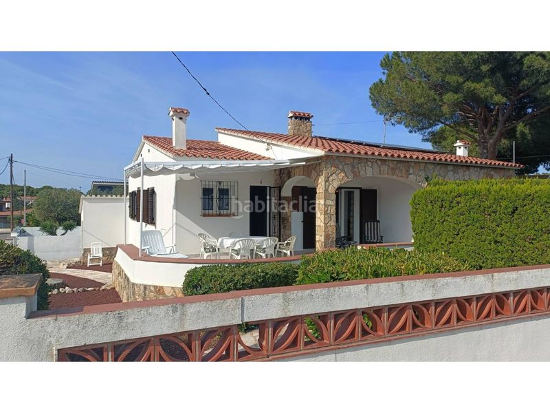 Foto 1f866501-91ca-44e4-b80a-889d2ab98809. Casa amb aparcament a Port - La Clota - Puig Sec Escala (L´)