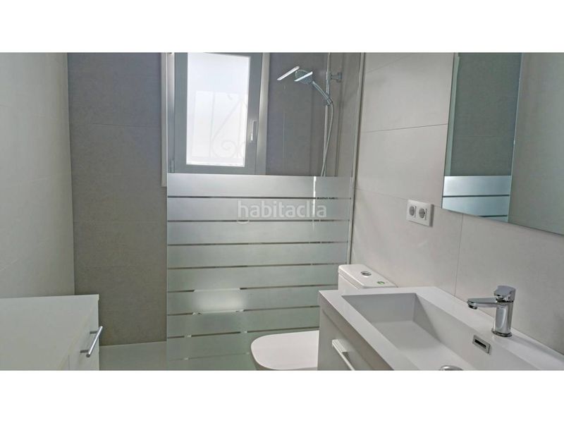 Foto f49b79fc-d832-481b-b919-7934a371f60a. Casa amb aparcament a Port - La Clota - Puig Sec Escala (L´)