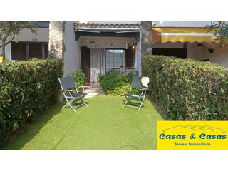Piso en Calle narcís monturiol 23. Piso en venta en lescala